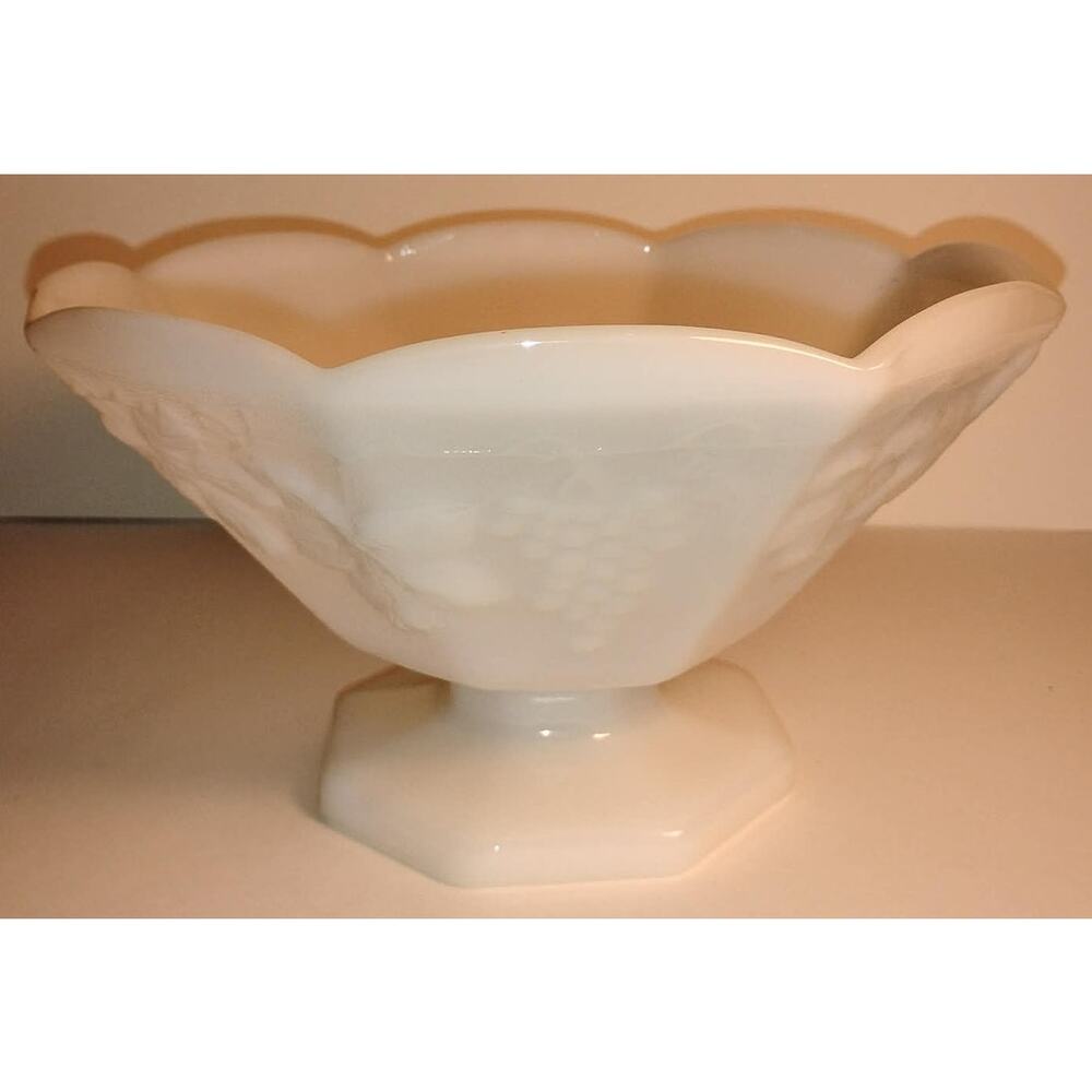Vintage Anchor Hocking Pedestal Fruit Bowl